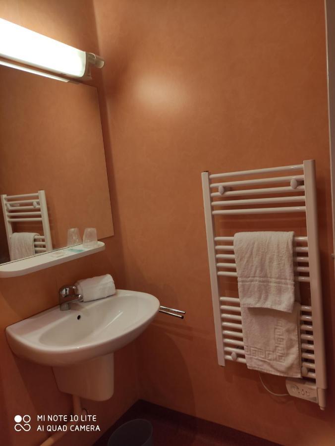 Hostellerie Charles De Foucauld Viviers Luaran gambar